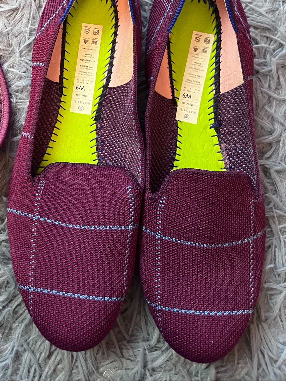 Rothy's The Loafer Women's Burgundy Grid Plaid Slip On Flat Shoes Size 9 - Picture 3 of 6